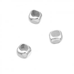 Perles carrées lisses 3mm trou carré 2mm (env. 50pcs)