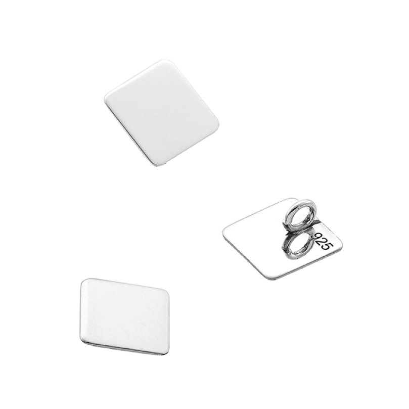 8x8mm Square pendant with ring on the back, hand polished (3pcs)
