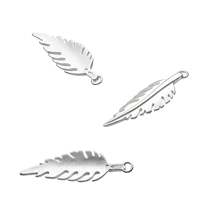 26x8mm Feather charms with ring (3pcs)