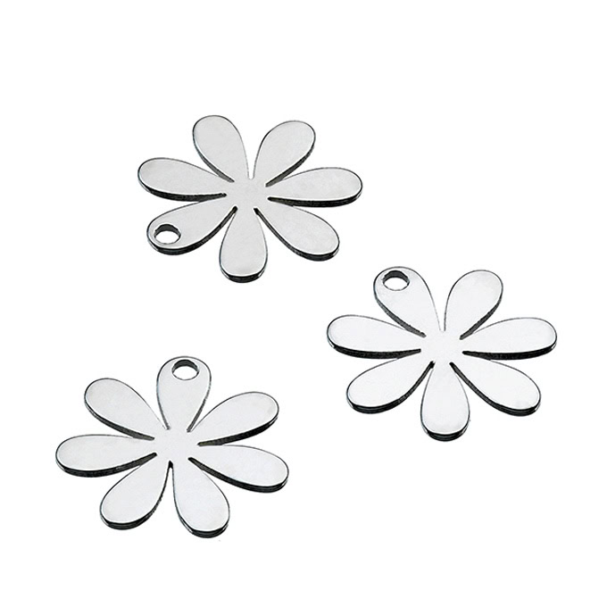 10mm laser cut daisy charms (10pcs)